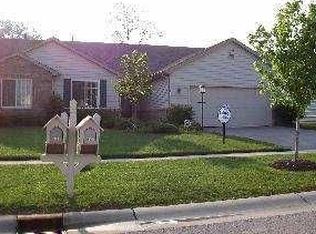 607 Crystal Lake Dr, Holland, OH 43528