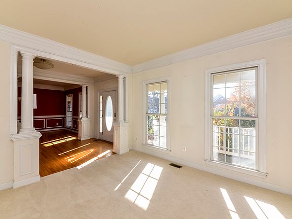 4th image of 1122 Tournai Ct