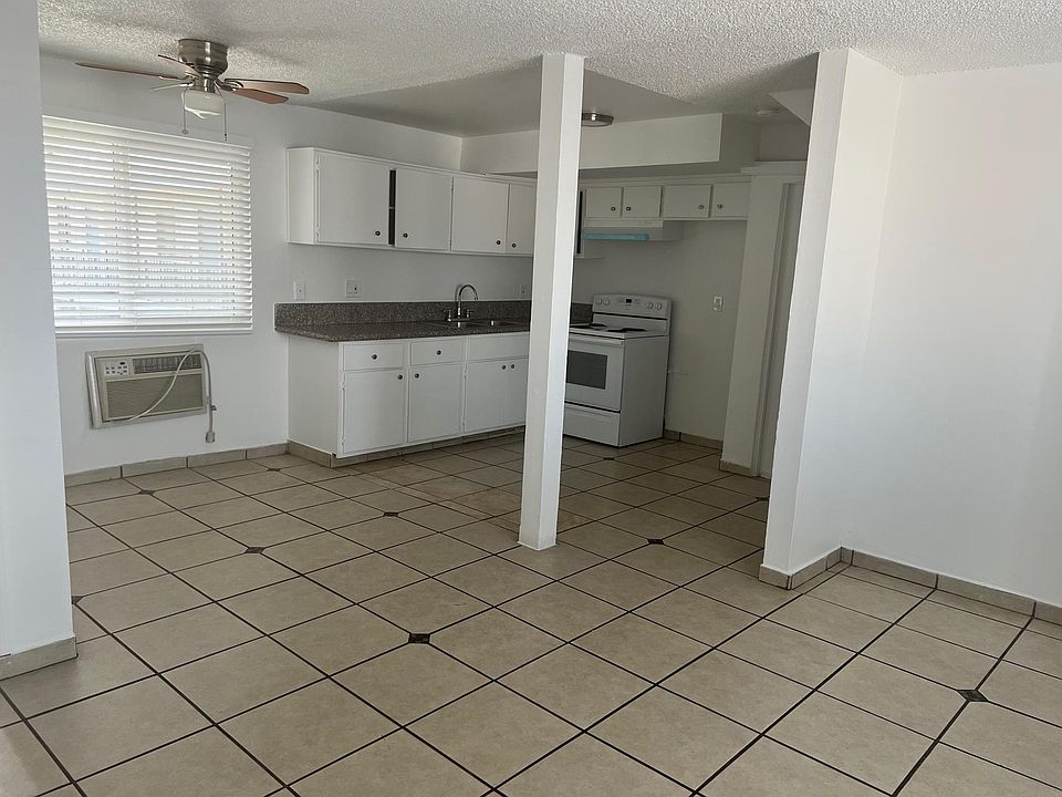 1st image of 15825 Saticoy St APT 17