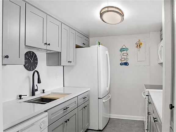 4th image of 500 Pacific Ave APT 1012