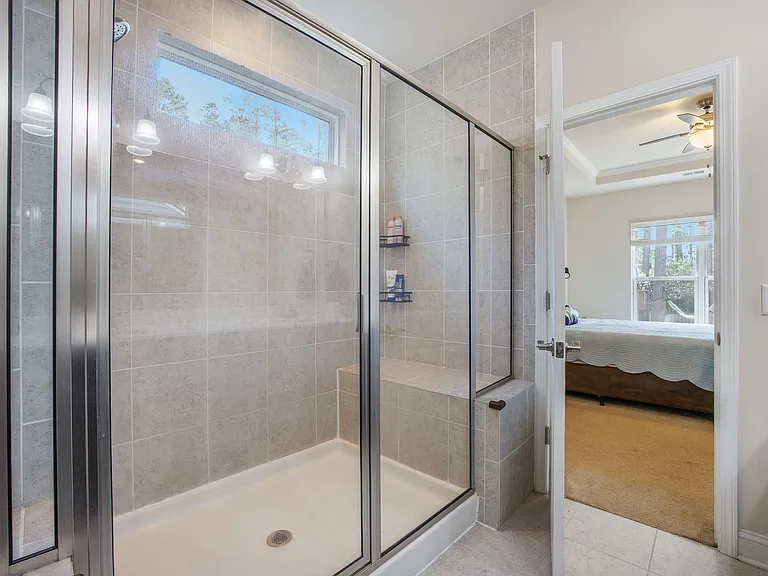 321 Decatur Dr — Photo 22