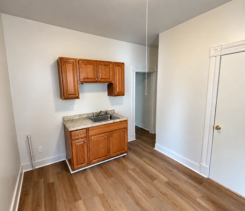 17-19 Olive Ave