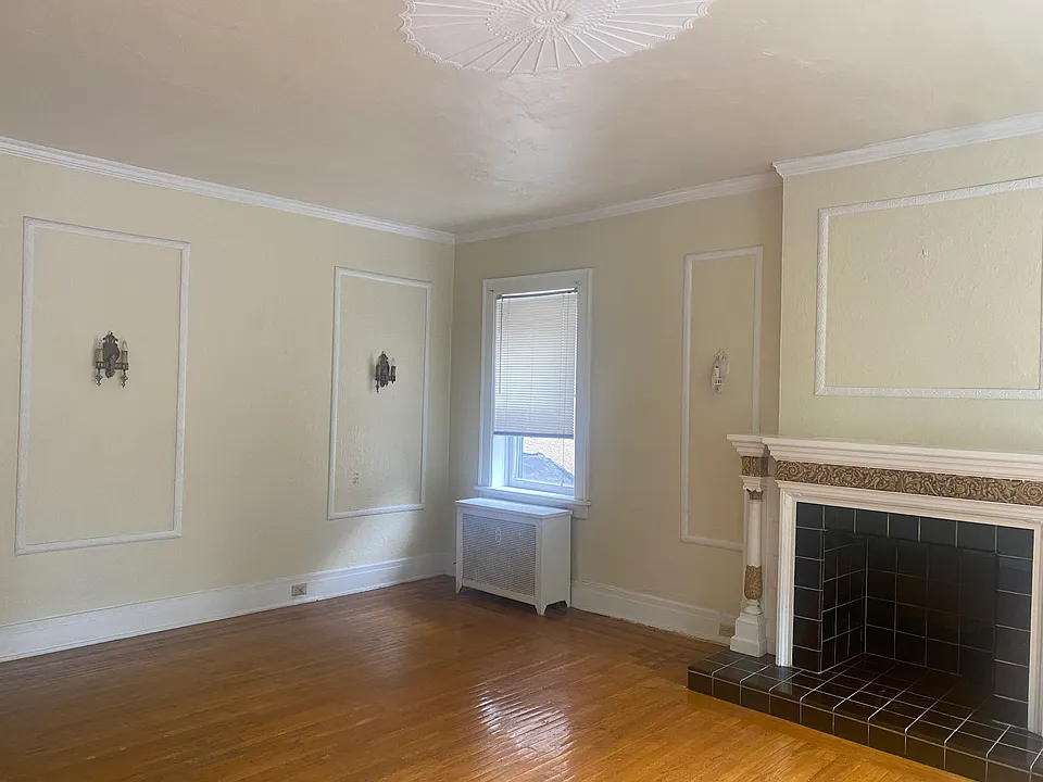 547 Linwood Ave #4