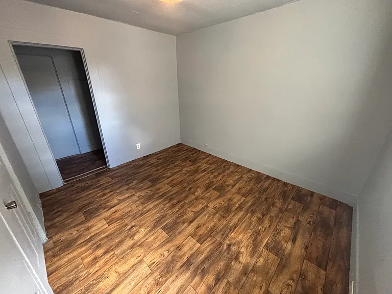 416 Turtle St #4 — Photo 8