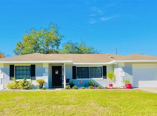 1662 E Houston Dr, Deltona, FL 32738