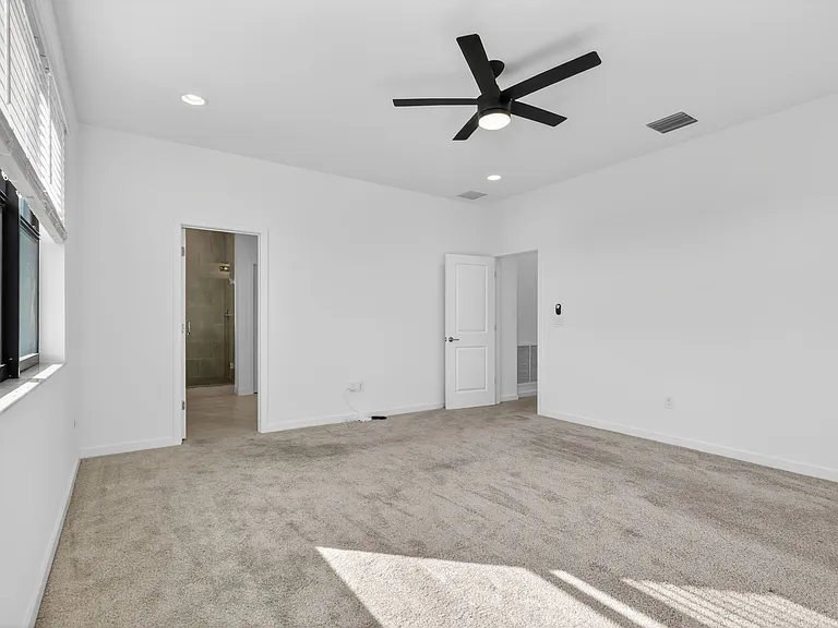 8792 Antarus Dr — Photo 31