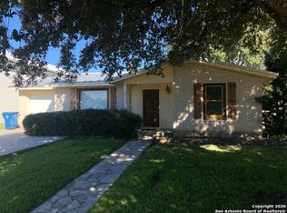 1602 Owens Ave, Three Rivers, TX 78071