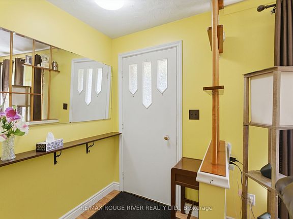 4th image of 3856 Solina Rd