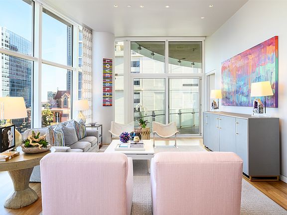 5th image of 1918 Olive St APT 402