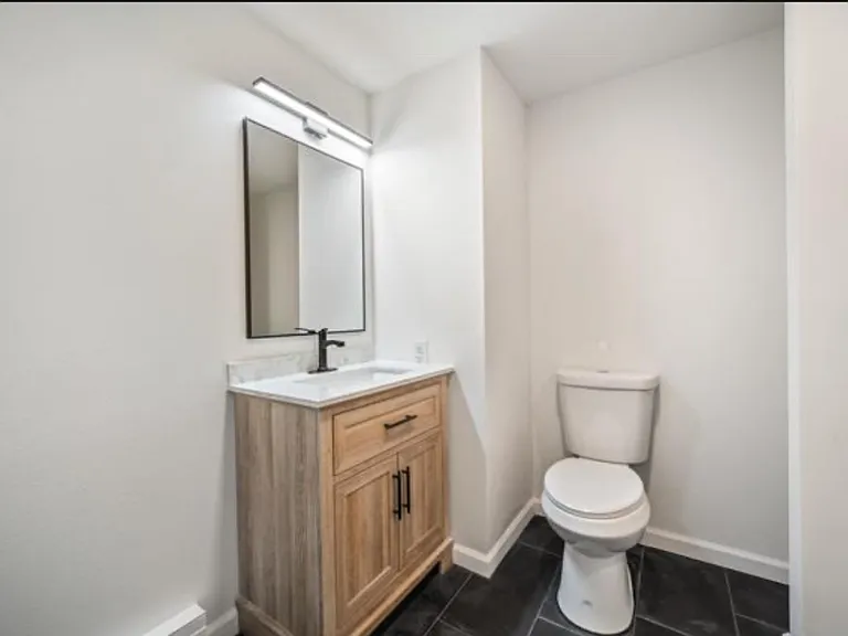 334-336 Halladay St #2 — Photo 14
