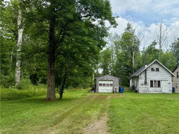 1453 Edgewood Dr, Derby, NY 14047