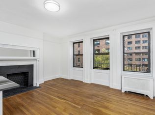 303 W 74th St APT 4F, New York, NY 10023