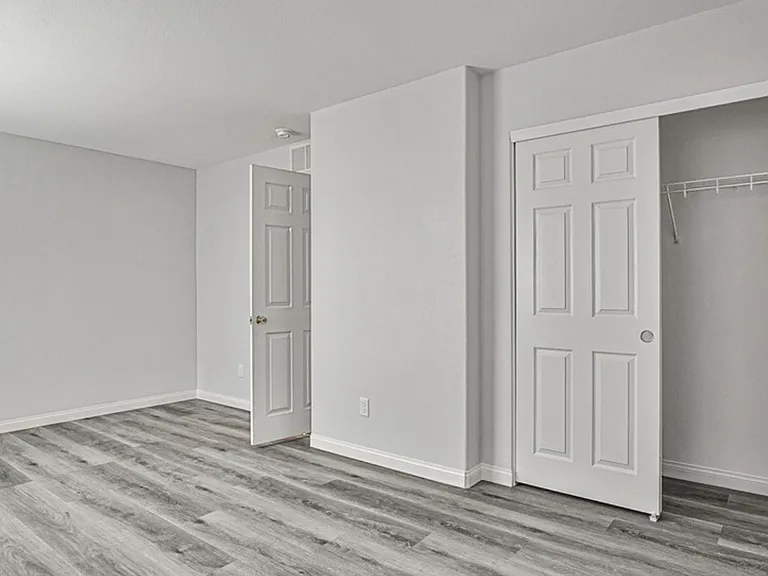 5390 Montauck Ave — Photo 31