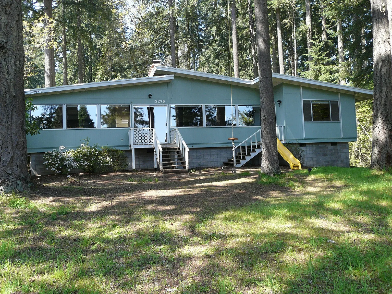 2275 McLean Blvd photo 1