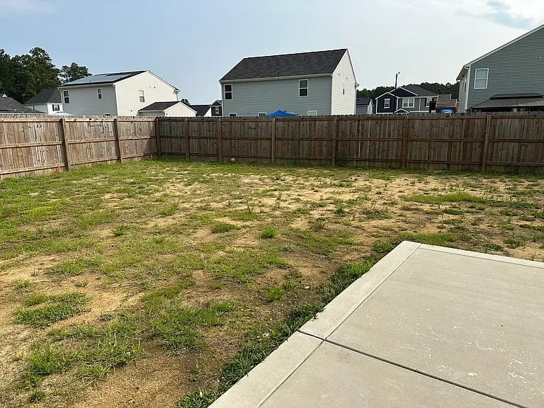 1709 Redbout Ct — Photo 17