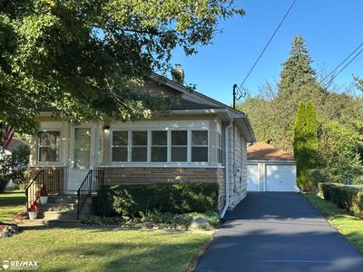 1600 Houran St, Flint, MI, 48532