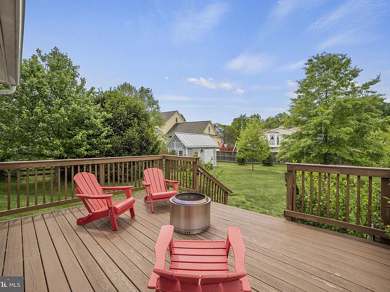 705 Dranesville Rd — Photo 21