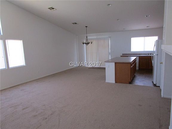 4th image of 518 Canyon Falls Way #0