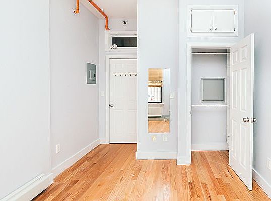 2nd image of 134 Jefferson St APT 1R
