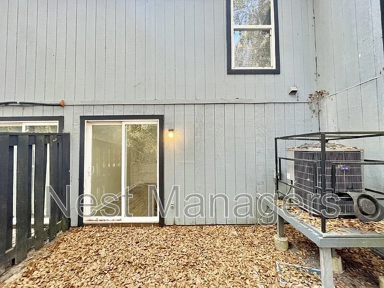 5852 Aftonshire Dr — Photo 11