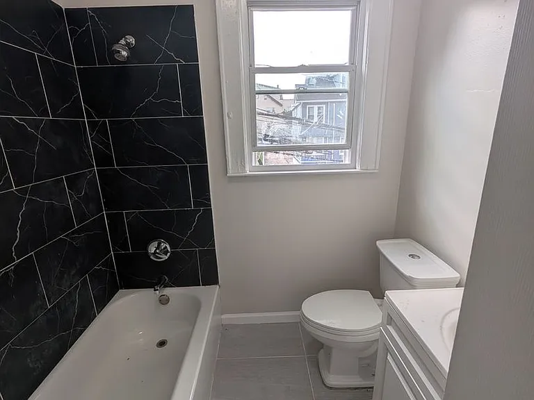 195 Lehigh Ave — Photo 7