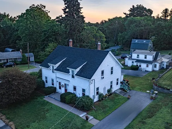 25-27 Prospect St, West Newbury, MA 01985