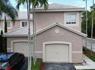 2045 Pompeii Ct, Weston, FL 33327