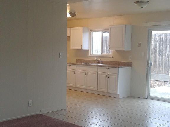 2nd image of 336 Bartlett Ave