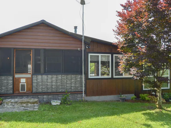 28 Cottage St, Crossville, TN 38571