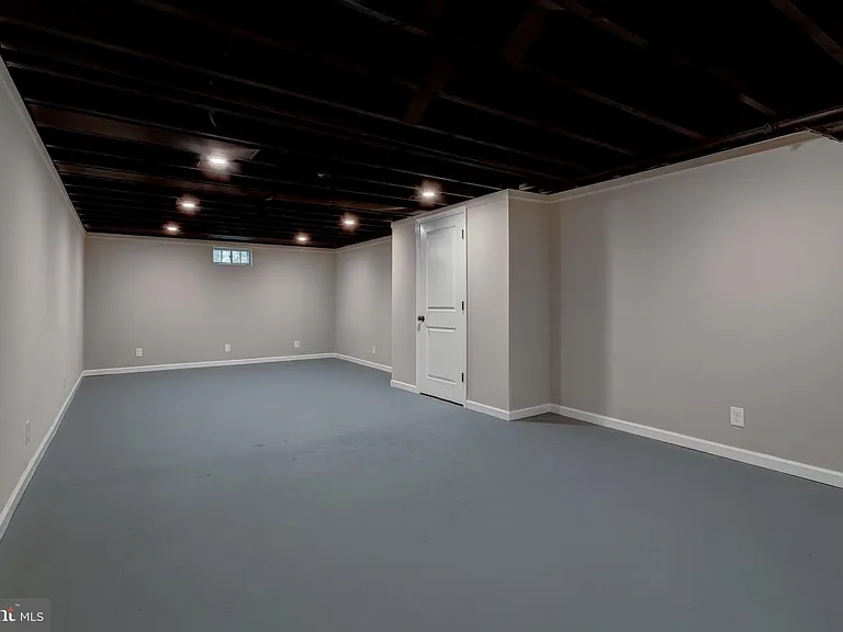 308 Lenox Rd — Photo 21