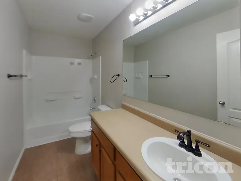 938 E Kelsi Ave — Photo 17