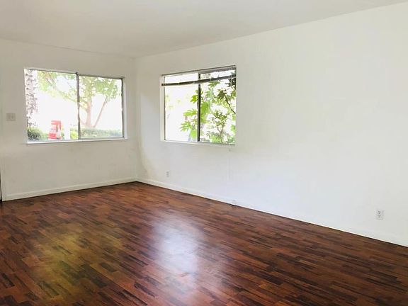 3rd image of 3550 Alden Way APT 18