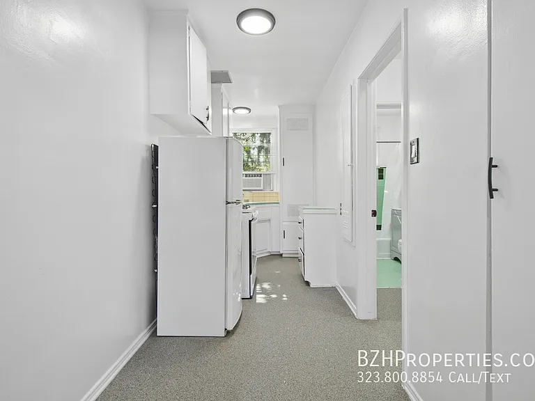 4010 Los Feliz Blvd #16 — Photo 4