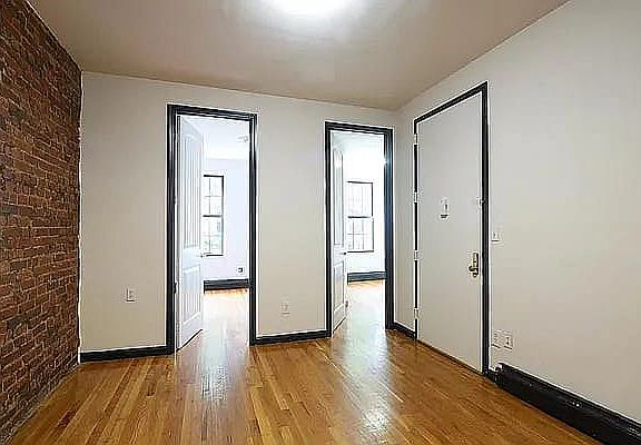 3rd image of 270 Linden St #2LL