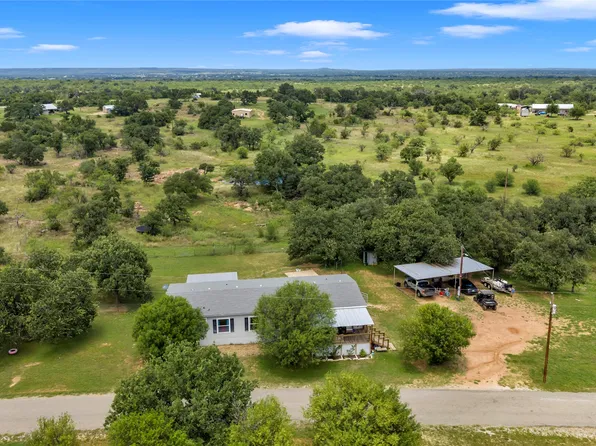 153 Lariat Ln, Llano, TX 78643