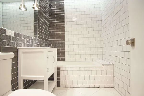 Rented by Lofts and Flats LLC | media 28