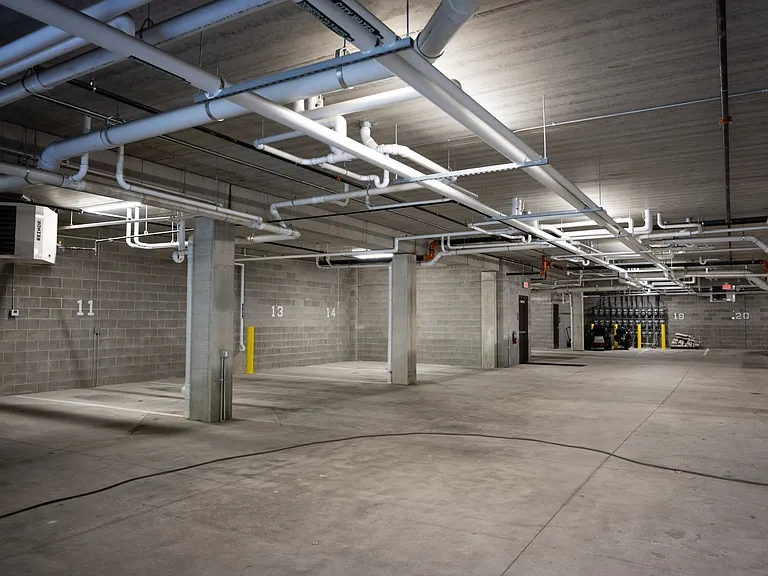 Kraewood Flats - Summer Rent Special through July 31 2026 — Photo 15