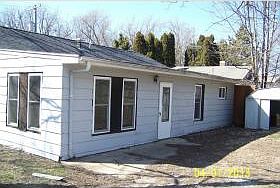 4th image of 71 Edwards Ave