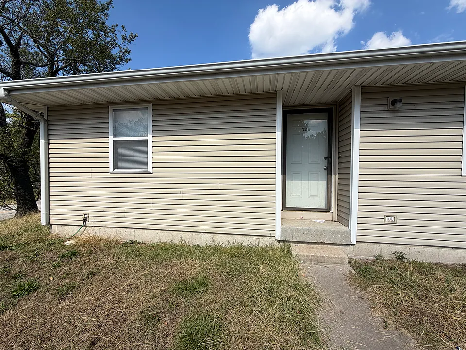 131 S Saint Louis Ave #129