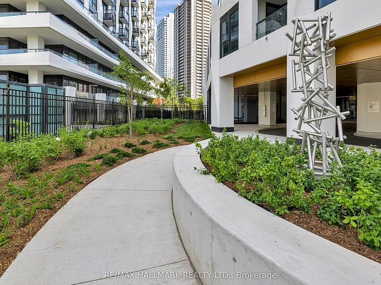 25 Cordova Ave #1011 — Photo 19