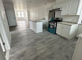 16 Irvine Turner Blvd #3, Newark, NJ 07103