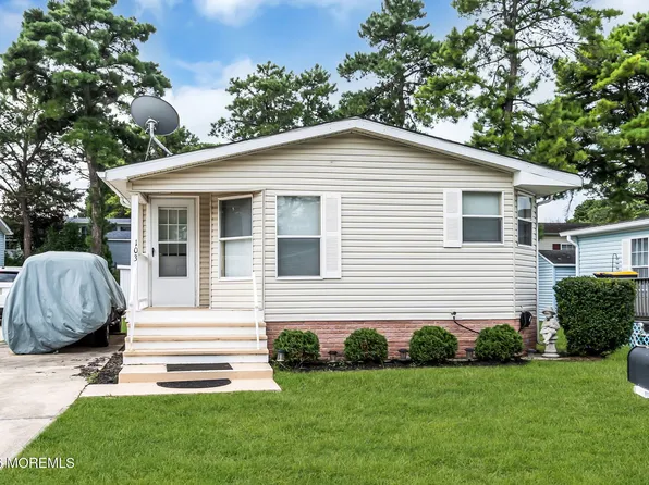 103 Briarwood Court, Whiting, NJ 08759