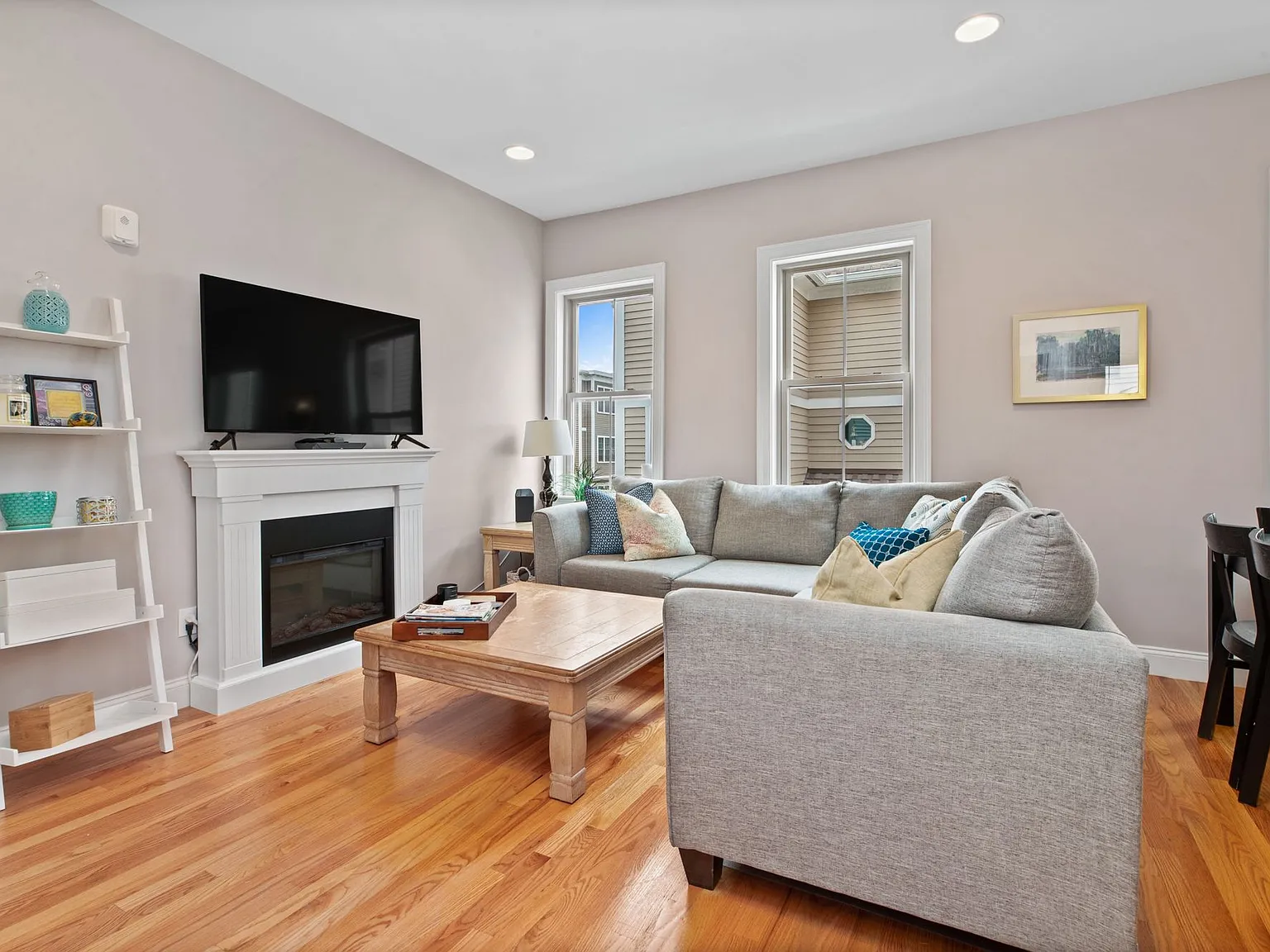 5 bed, 830 sqft, $3,400 — Photo 4