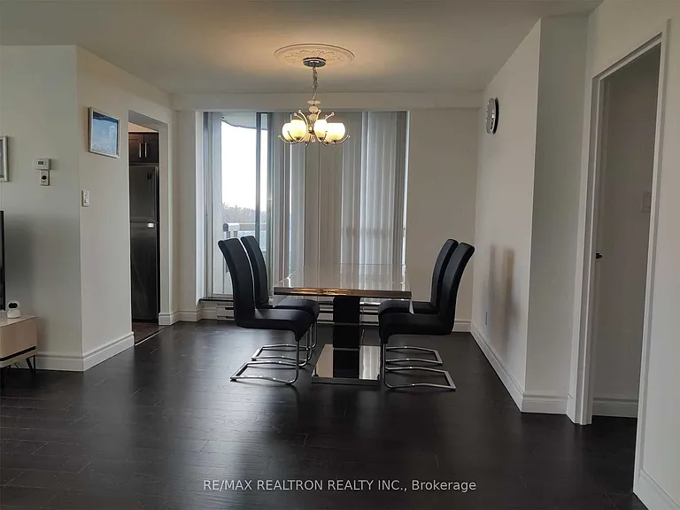 150 Alton Towers Cir #510 — Photo 7
