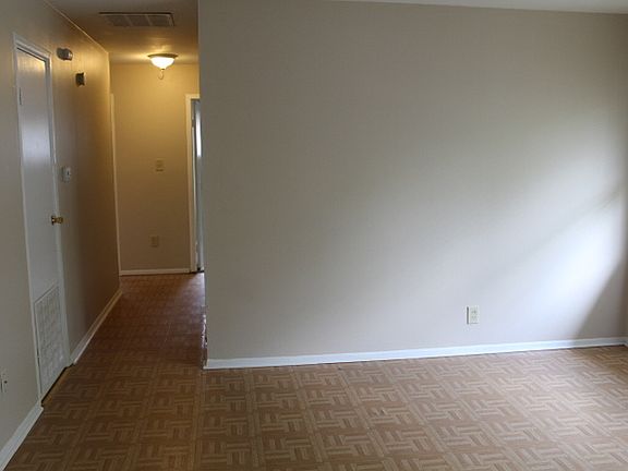 4th image of 4914 N Katherine Dr