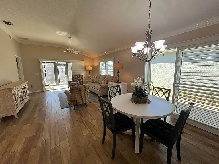 724 Yager Ln — Photo 6