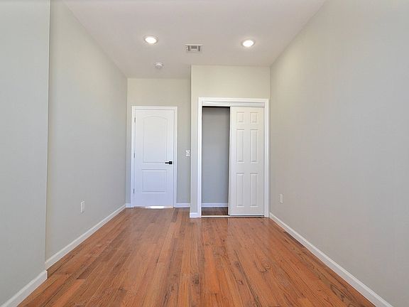 3rd image of 222 69th St Floor 2