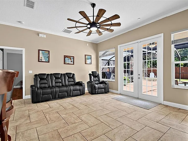 61 Francis Ln — Photo 25