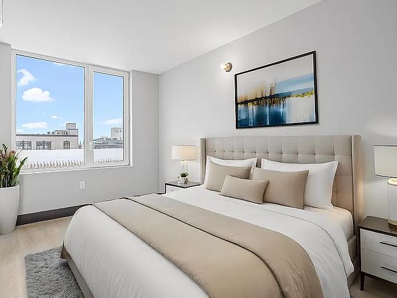 3rd image of 250 Winthrop St #7D