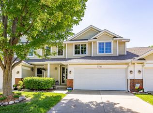 7216 Espanade St, Johnston, IA 50131